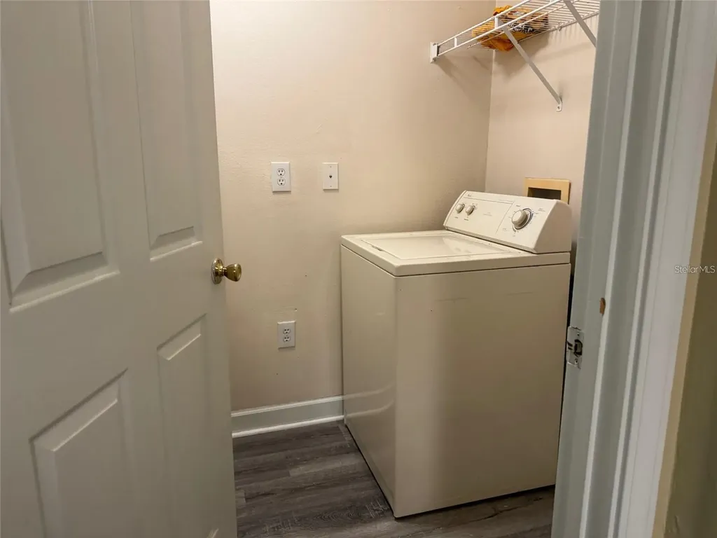 18283 Bridle Club Drive Tampa FL 33647