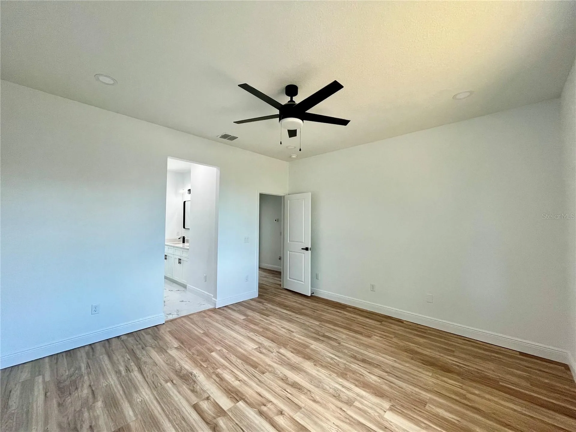 8112 N Greenwood Avenue Tampa FL 33604