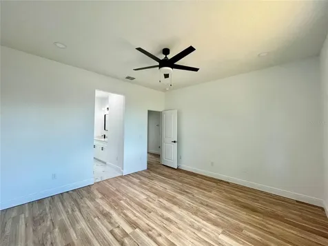 8112 N Greenwood Avenue Tampa FL 33604