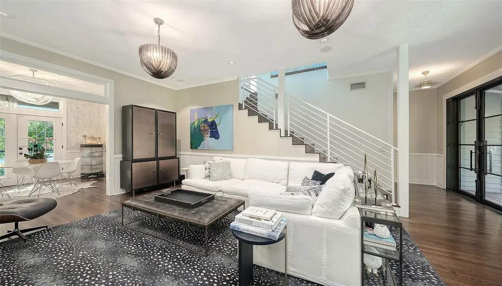 1774 Cherokee Drive Sarasota FL 34239