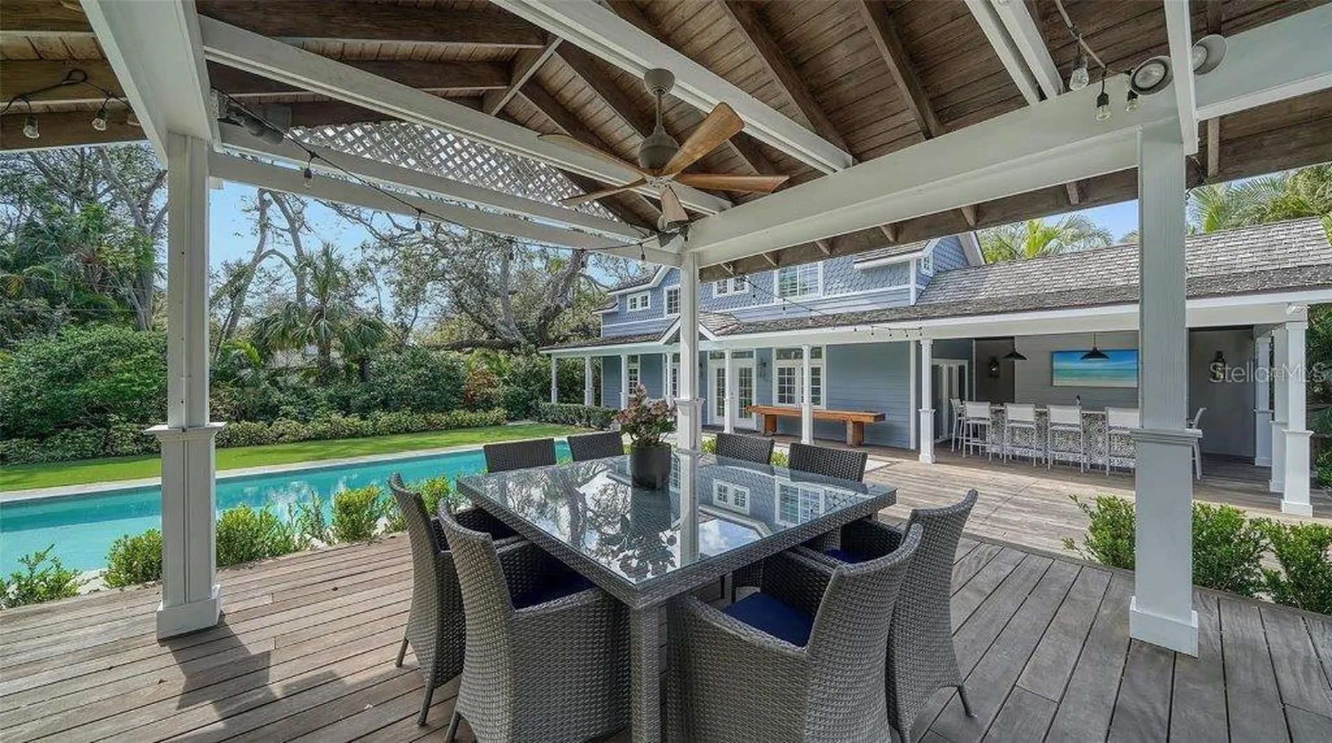 1774 Cherokee Drive Sarasota FL 34239