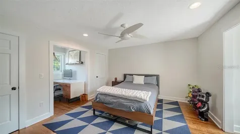 1774 Cherokee Drive Sarasota FL 34239