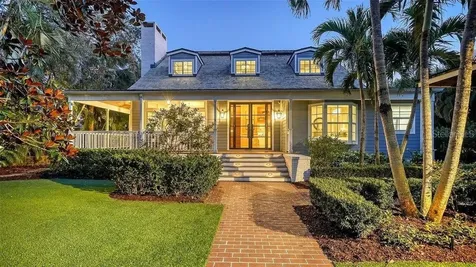 1774 Cherokee Drive Sarasota FL 34239