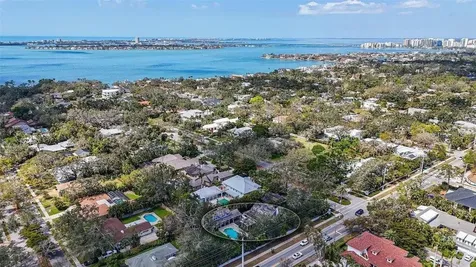 1774 Cherokee Drive Sarasota FL 34239