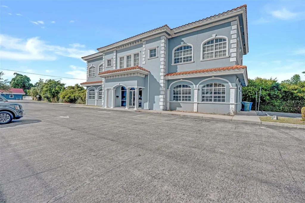 1825 Colonial Boulevard Fort Myers FL 33907