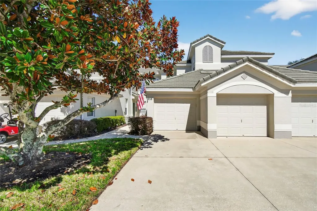 516 Grasslands Village Circle Lakeland FL 33803