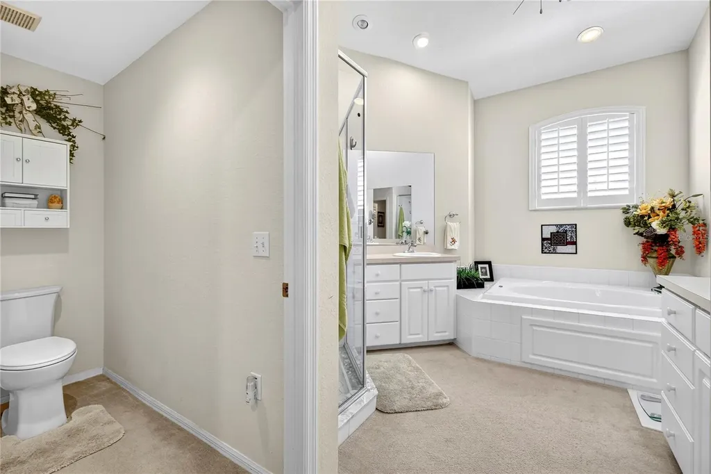 516 Grasslands Village Circle Lakeland FL 33803