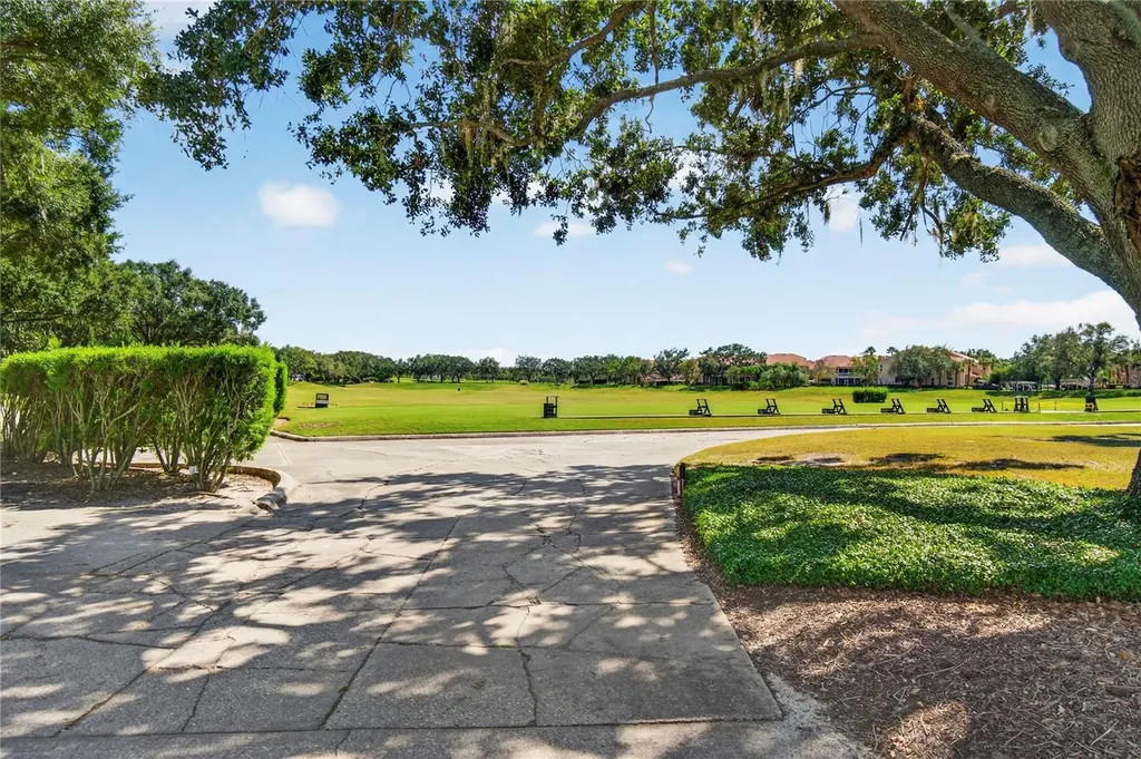 516 Grasslands Village Circle Lakeland FL 33803