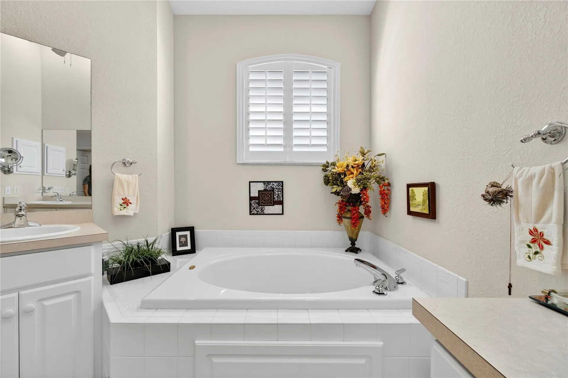 516 Grasslands Village Circle Lakeland FL 33803