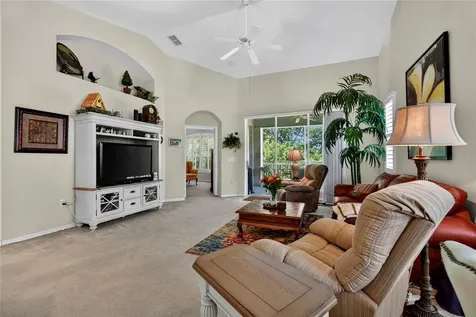 516 Grasslands Village Circle Lakeland FL 33803