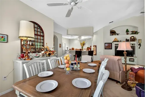 516 Grasslands Village Circle Lakeland FL 33803
