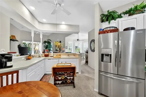 516 Grasslands Village Circle Lakeland FL 33803