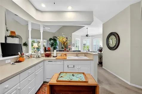 516 Grasslands Village Circle Lakeland FL 33803