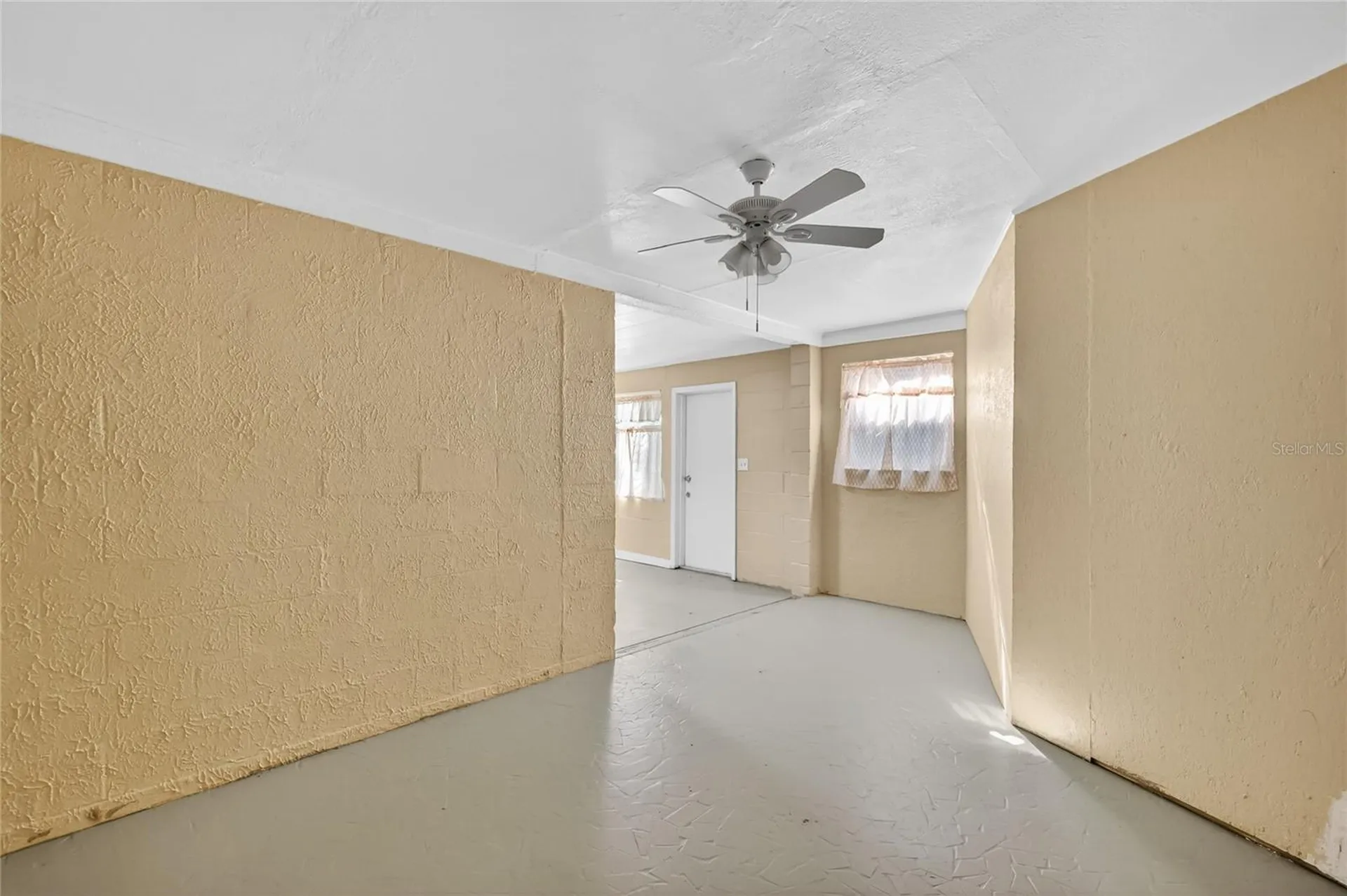 2419 W Main Street Leesburg FL 34748