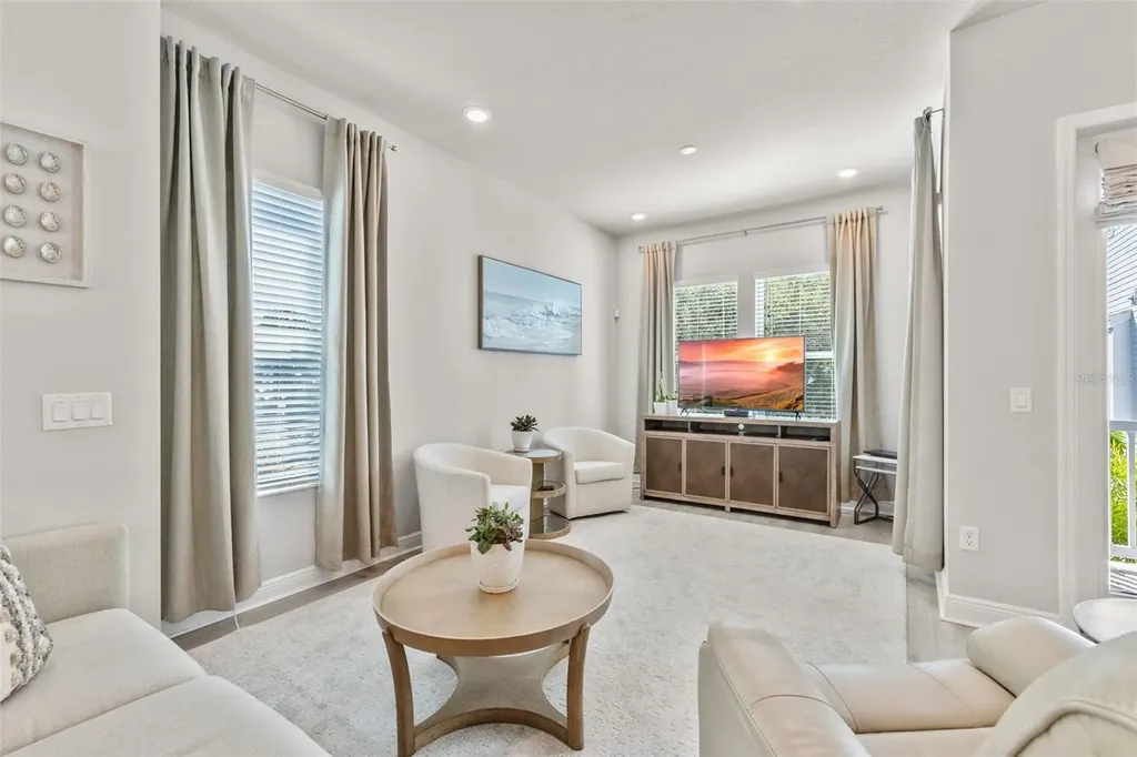 2467 Mangum Court Sarasota FL 34237