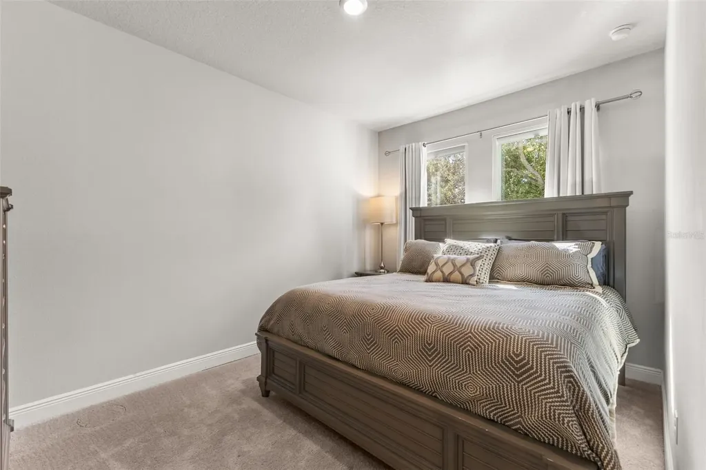 2467 Mangum Court Sarasota FL 34237