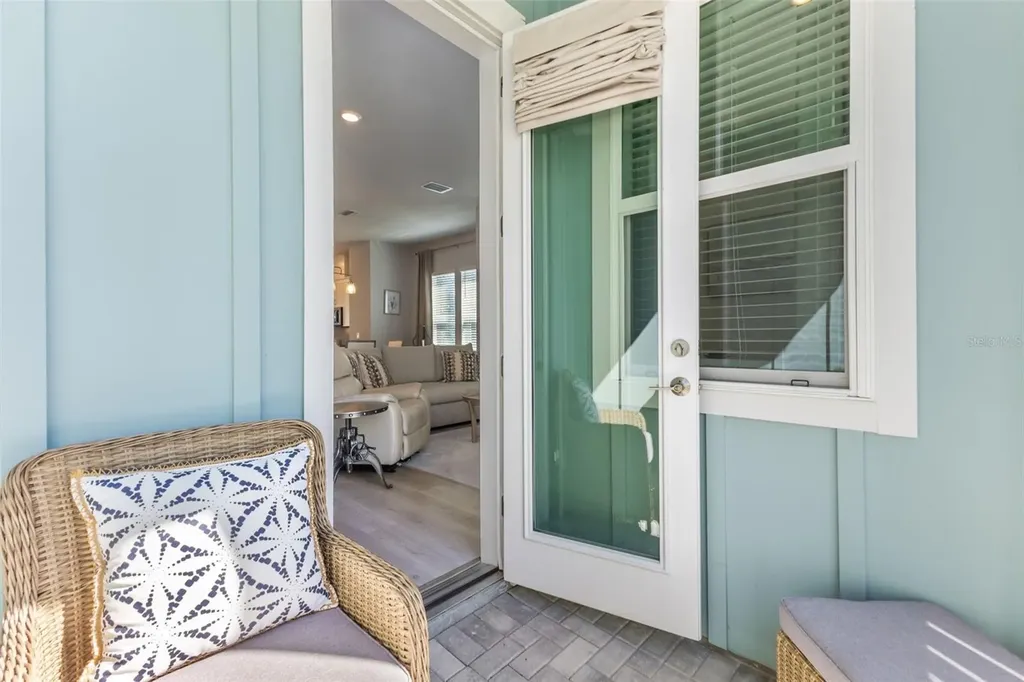 2467 Mangum Court Sarasota FL 34237