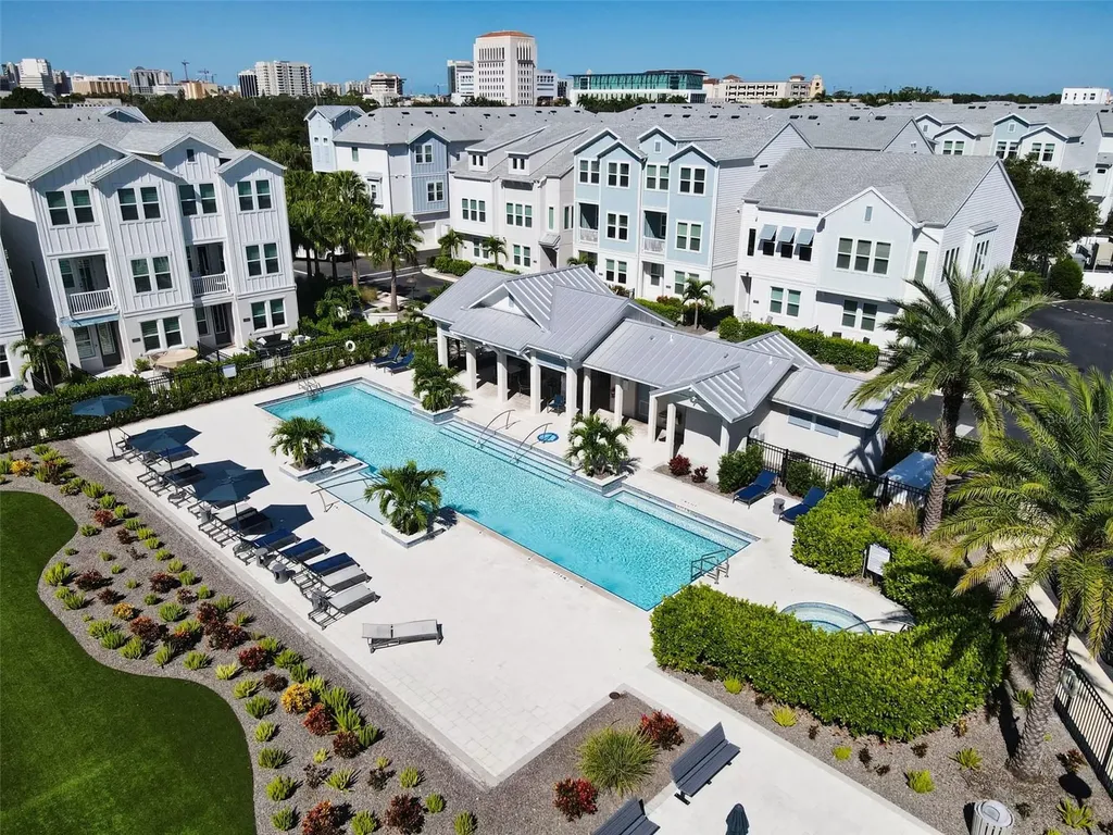 2467 Mangum Court Sarasota FL 34237