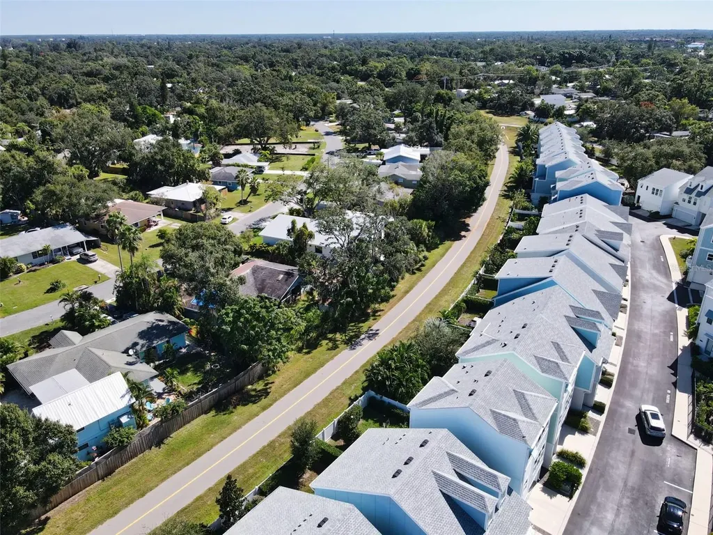 2467 Mangum Court Sarasota FL 34237