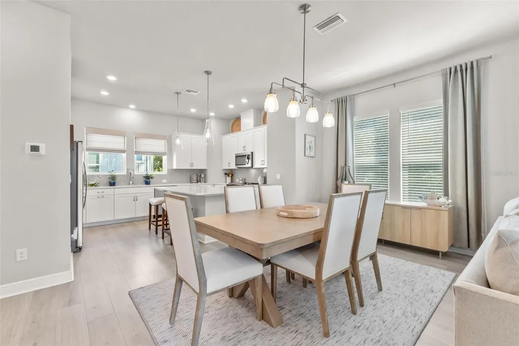 2467 Mangum Court Sarasota FL 34237