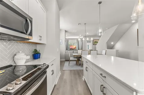 2467 Mangum Court Sarasota FL 34237