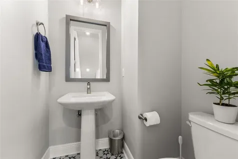 2467 Mangum Court Sarasota FL 34237