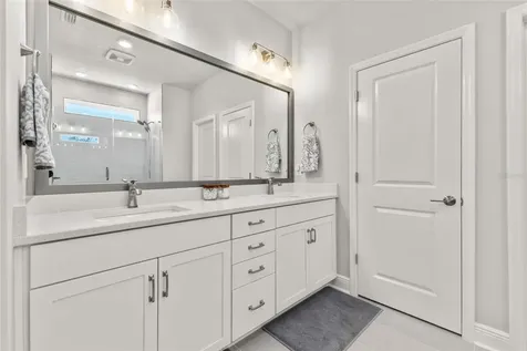 2467 Mangum Court Sarasota FL 34237