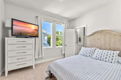 2467 Mangum Court Sarasota FL 34237