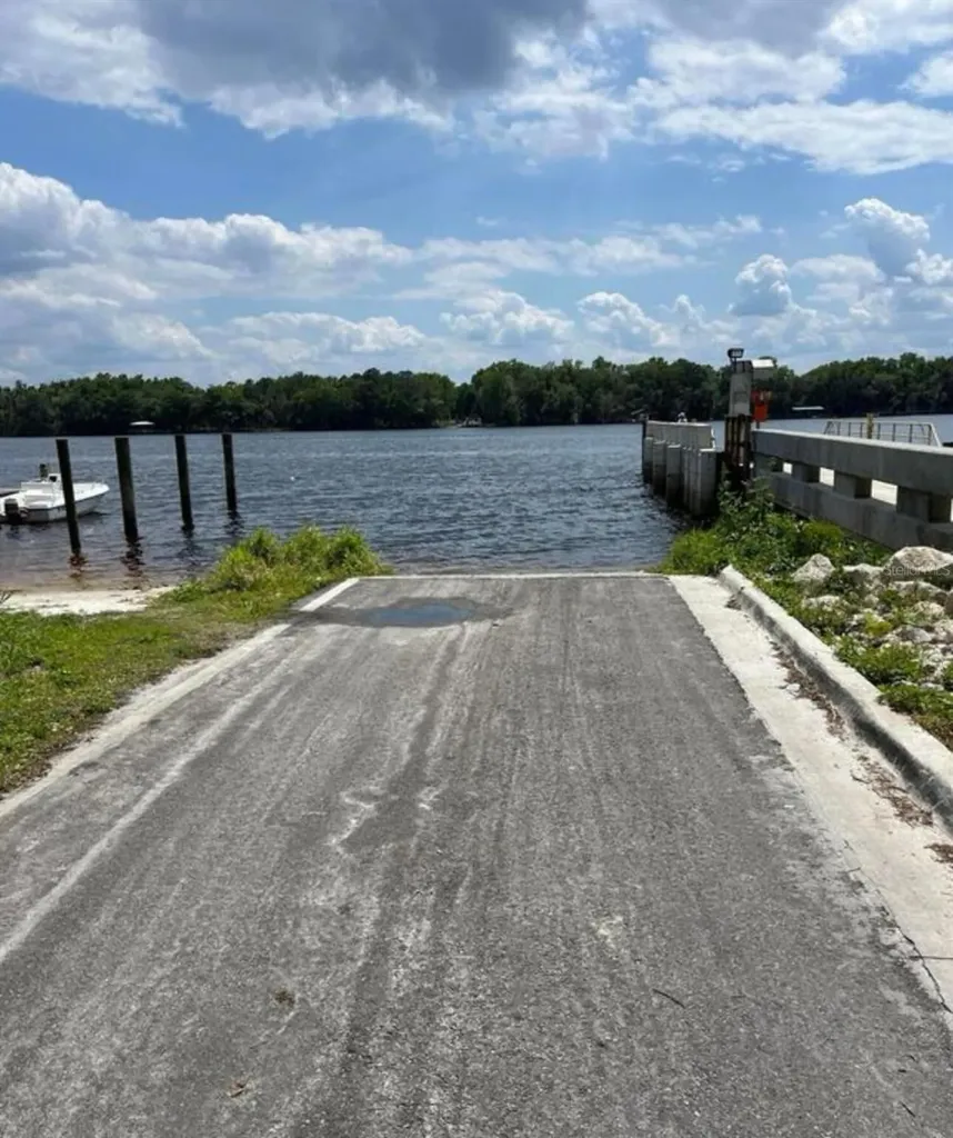 323 Carteret Road Georgetown FL 32139