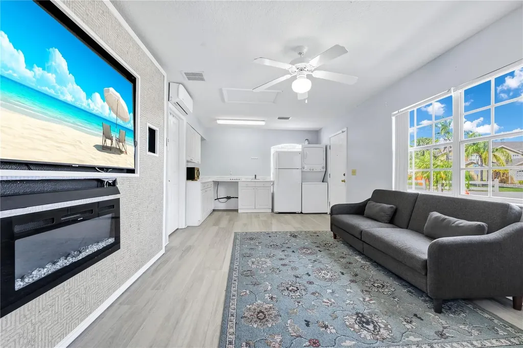 1335 Washington Palm Loop Davenport FL 33897