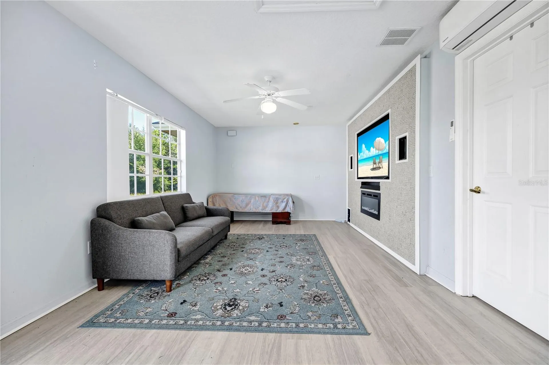 1335 Washington Palm Loop Davenport FL 33897