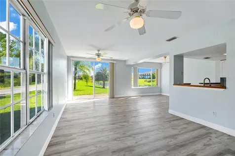1335 Washington Palm Loop Davenport FL 33897