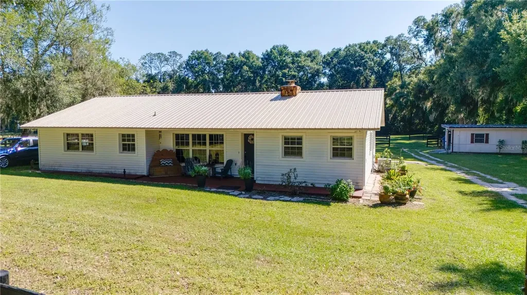 1480 NE 97 Street Anthony FL 32617