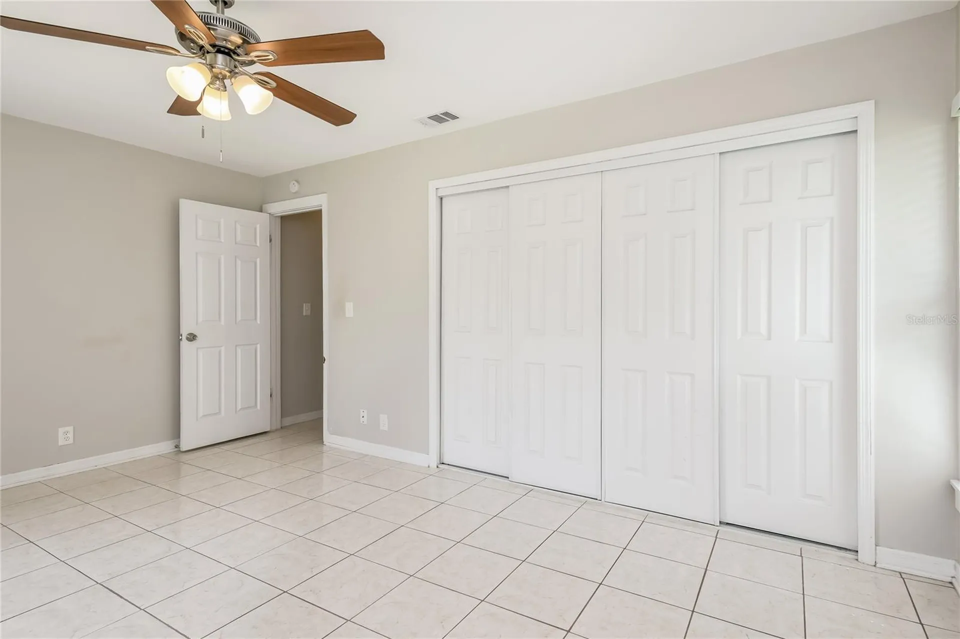 820 E Flag Lane Kissimmee FL 34759