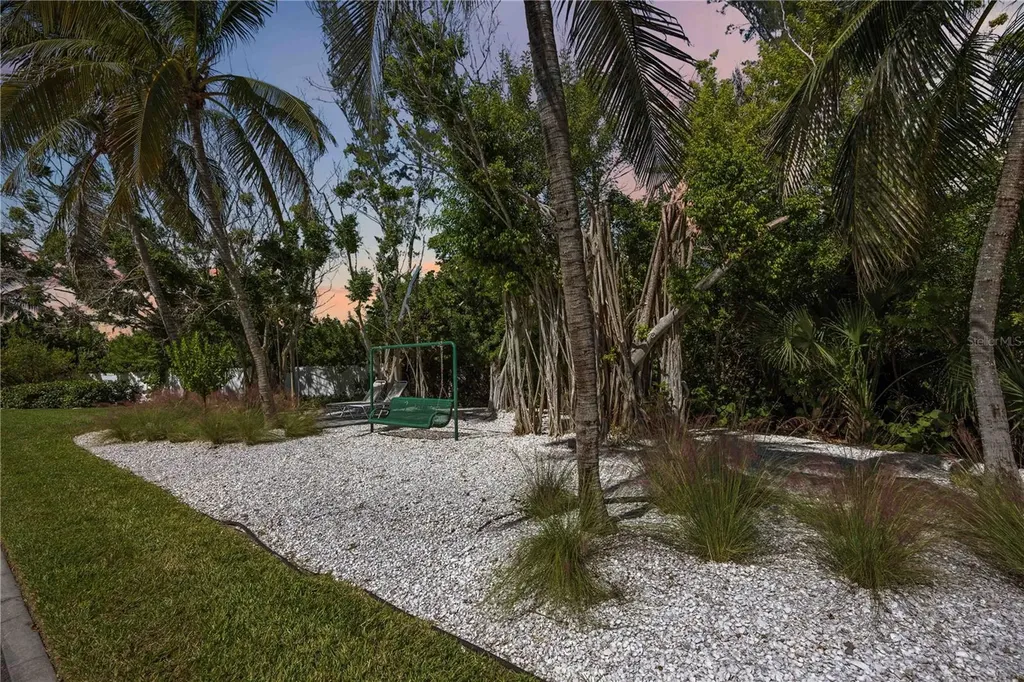 6322 Laguna Drive Longboat Key FL 34228