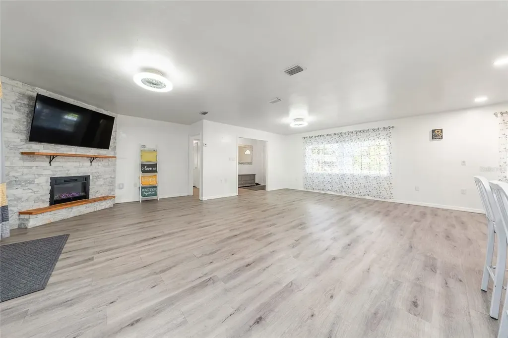 15 Adams Avenue Kissimmee FL 34744