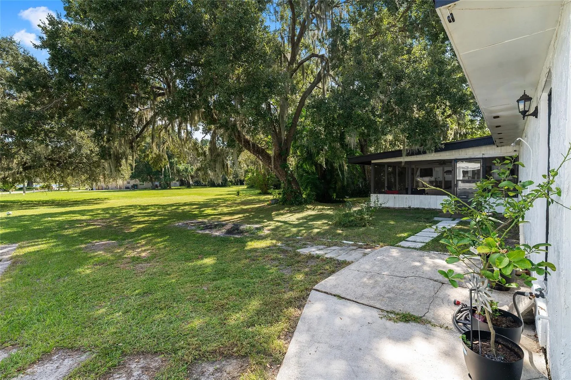 15 Adams Avenue Kissimmee FL 34744