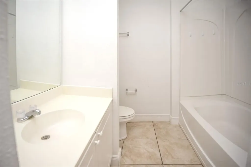 2814 Club Cortile Circle Kissimmee FL 34746