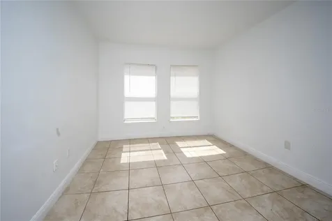 2814 Club Cortile Circle Kissimmee FL 34746