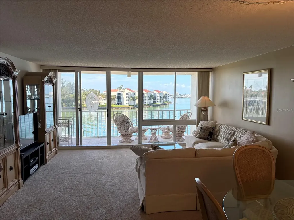 5281 Isla Key Boulevard S St Petersburg FL 33715