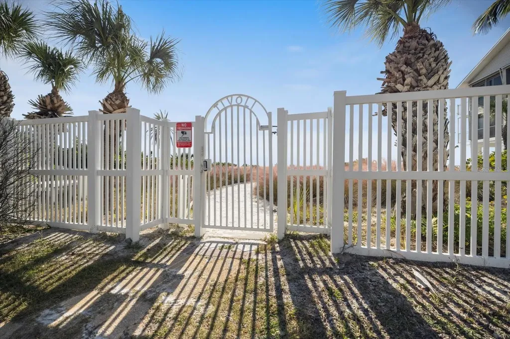 625 Beach Road Sarasota FL 34242