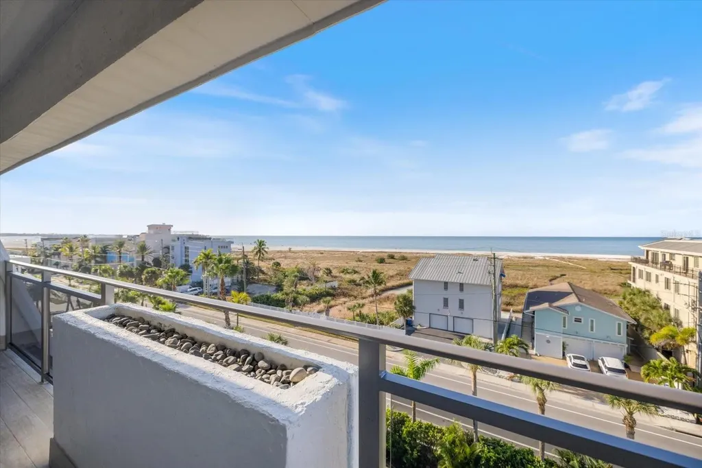 625 Beach Road Sarasota FL 34242