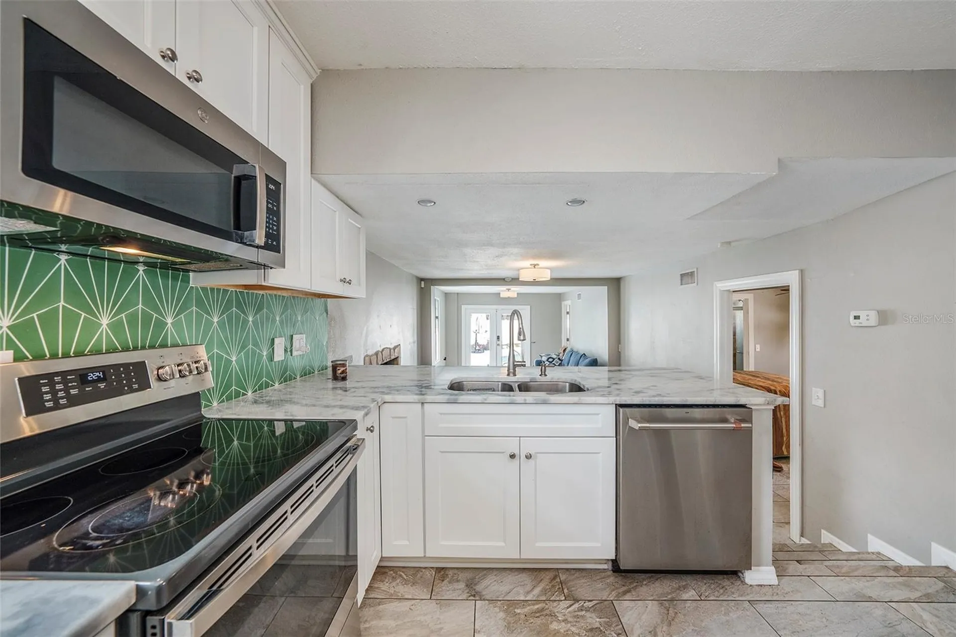 1702 E Knollwood Street Tampa FL 33610