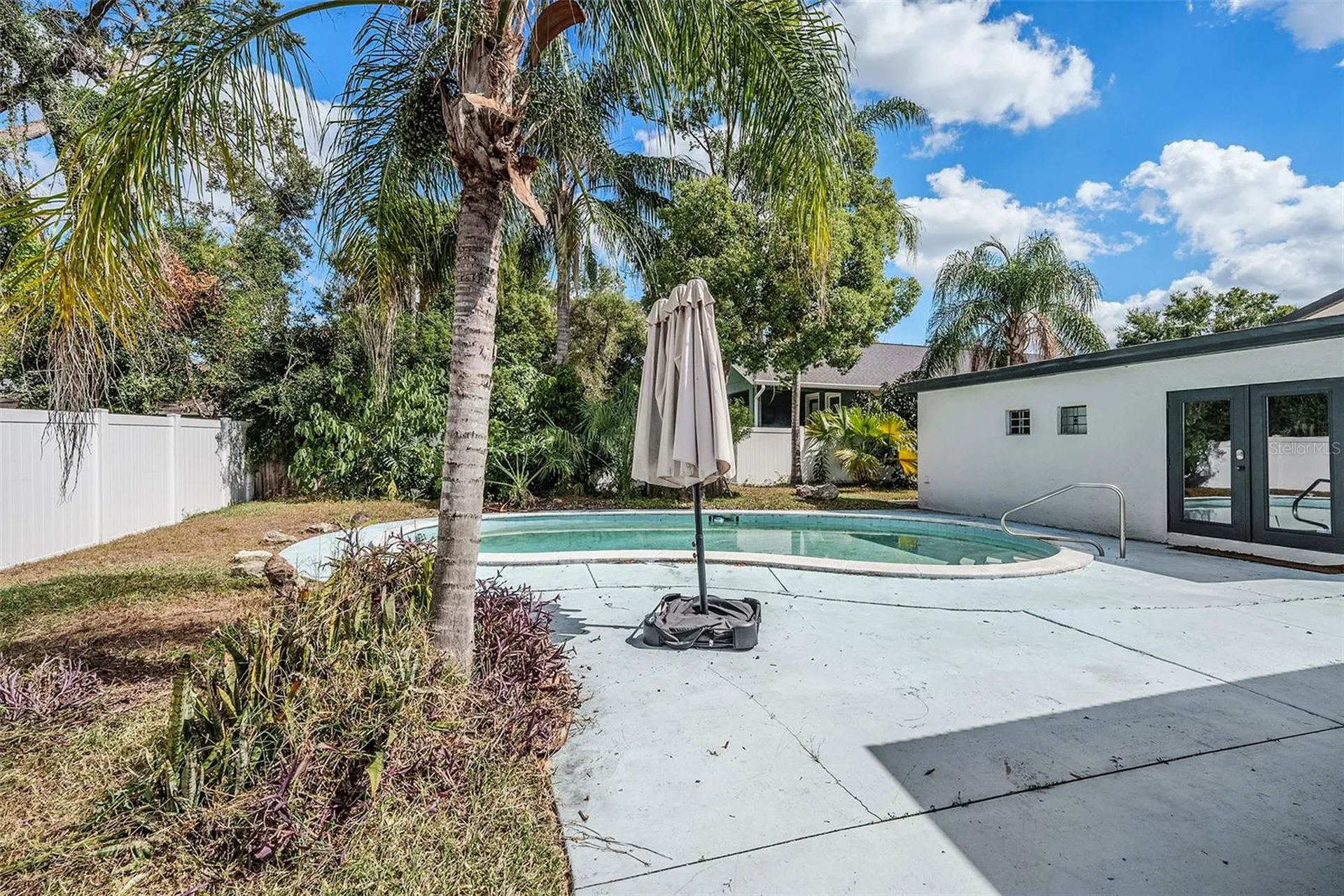 1702 E Knollwood Street Tampa FL 33610