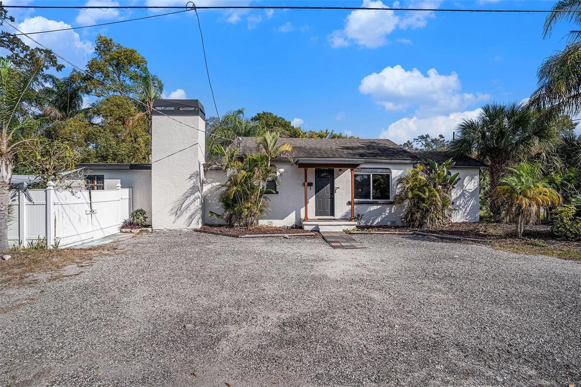 1702 E Knollwood Street Tampa FL 33610