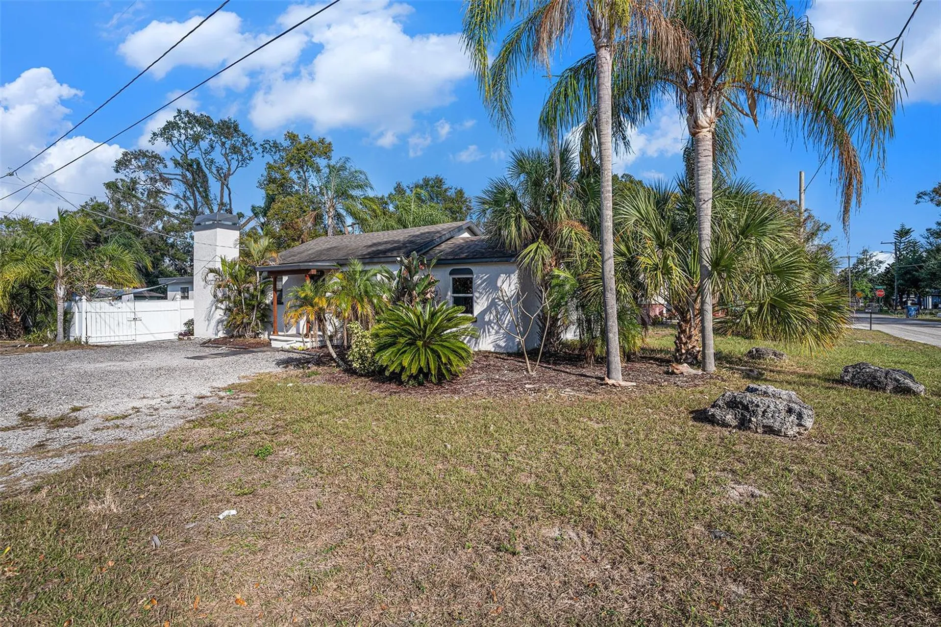 1702 E Knollwood Street Tampa FL 33610