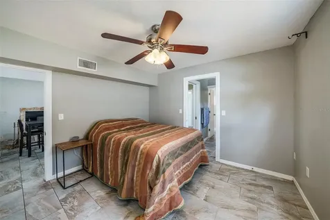 1702 E Knollwood Street Tampa FL 33610