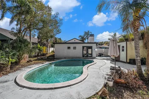 1702 E Knollwood Street Tampa FL 33610