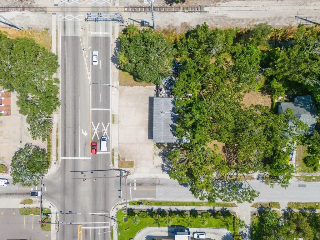 1000 N Washington Boulevard Sarasota FL 34236