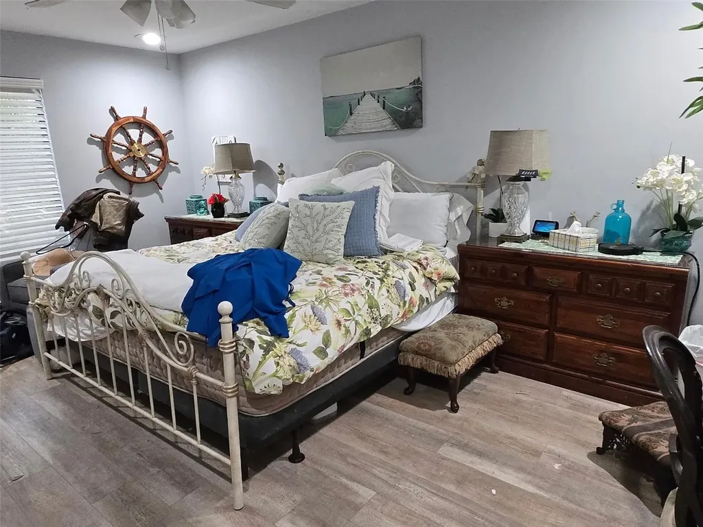 4889 Brigitta Drive Sarasota FL 34241